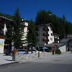 Andossi Hotel