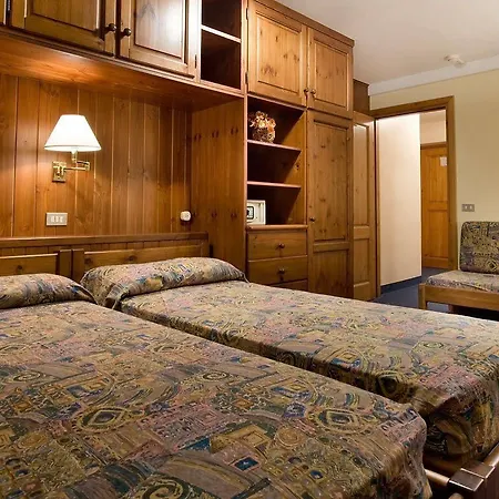 Andossi 4* מאדסימו