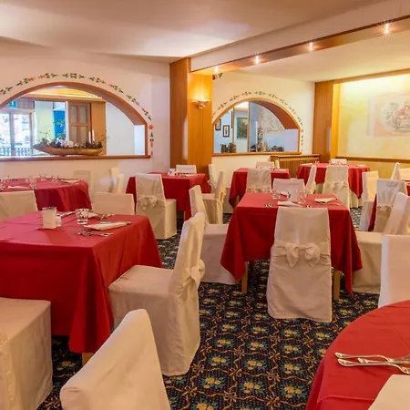 Andossi 4* מאדסימו