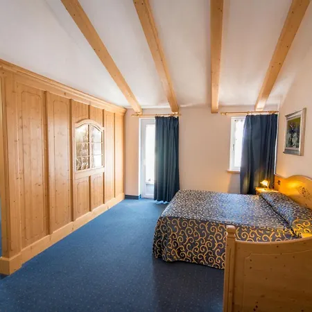 מלון Andossi מאדסימו